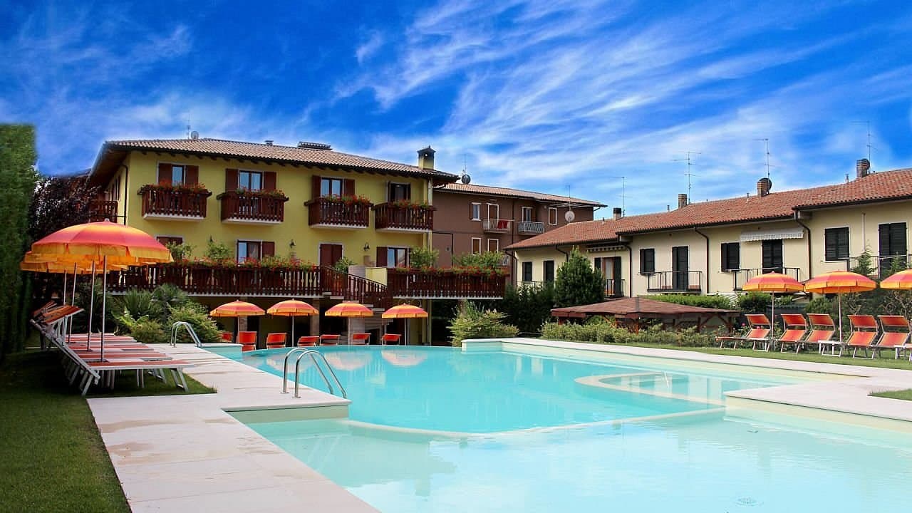 Hotel Romantic Pool